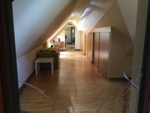 Hostal Peahen Residence