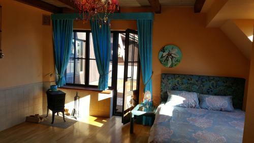 Hostal Peahen Residence