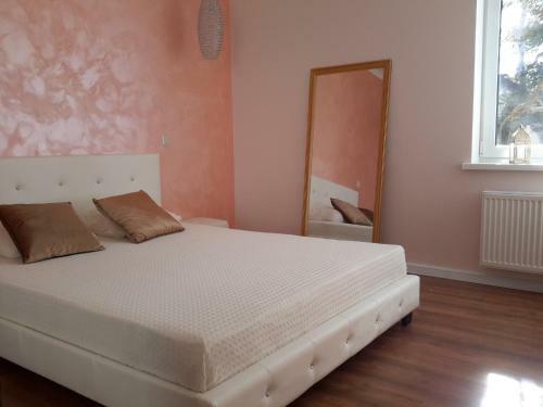 Villa Florance Apartments With Parking
