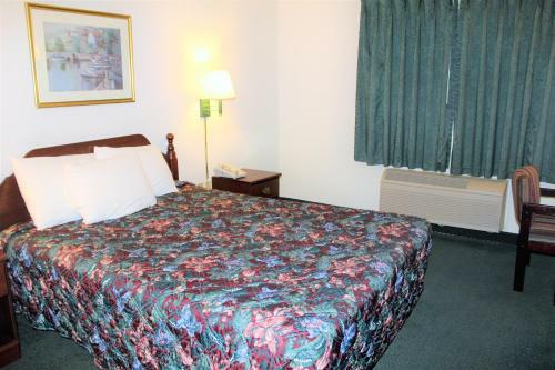Hotel Cumberland Inn And Suites