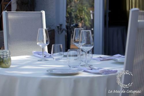 Hostal Guesthouse Le Mas De Cotignac