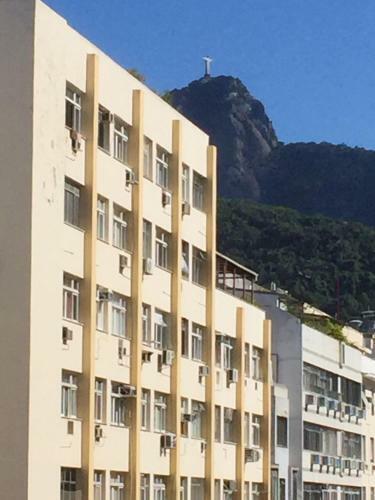 Apartamento Copacabana: Lounge Lindo, Confort�vel E Com Vista Do Mar