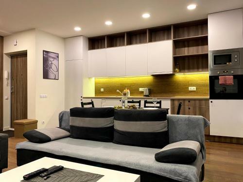 Zalgirio Modern Apartment In Vilnius City Center, With Balcony