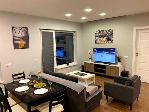 Zalgirio Modern Apartment In Vilnius City Center, With Balcony
