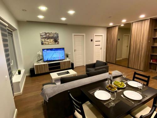 Zalgirio Modern Apartment In Vilnius City Center, With Balcony