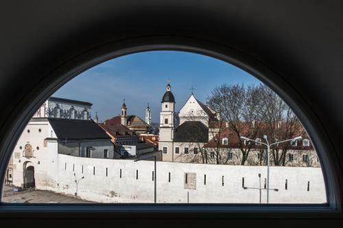 City Entrance Apartment