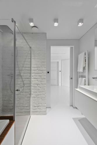 City Entrance Apartment