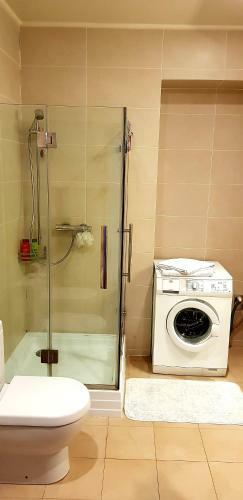 Exceptional Uzupis Bridge 3 Bedroom Apartment