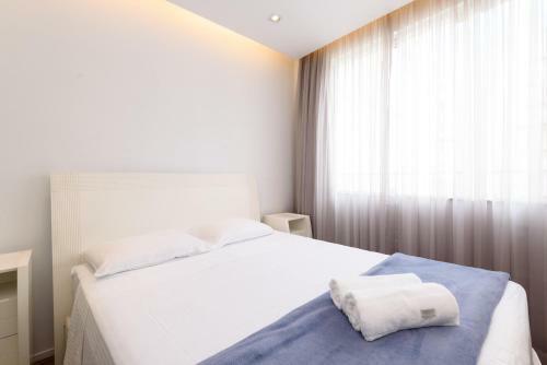 Apartamento Cavirio Bc706 - Localiza��o, Conforto E Sil�ncio