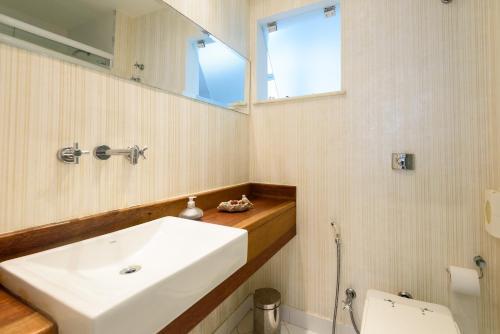 Apartamento Cavirio Bc706 - Localiza��o, Conforto E Sil�ncio