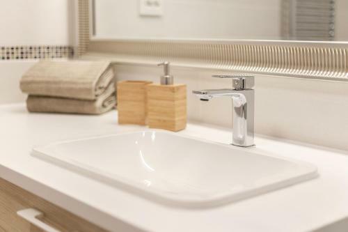Luxury For Everyone - Hills Park Lux Apartments 1