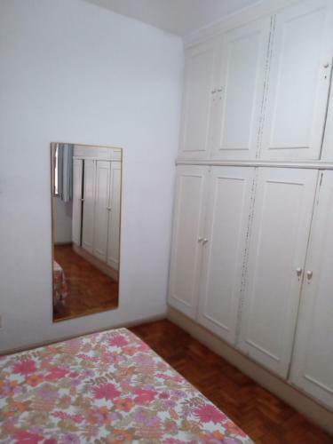 Apartamento Copacabana Uma Quadra Da Praia
