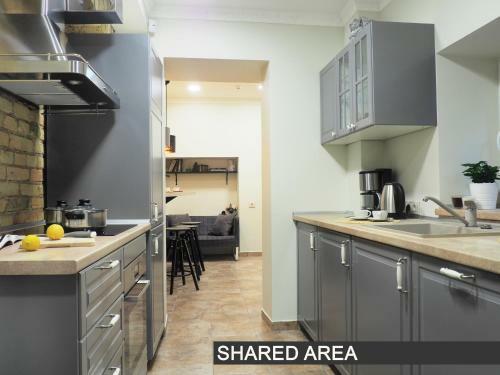 Emi Apartment