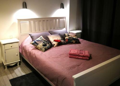 Vilnius Apartment With Stained Glass