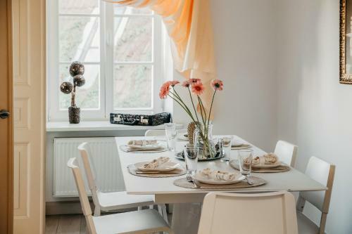 Spacious - 140 Square Meters Apartment, Vilnius City Centre