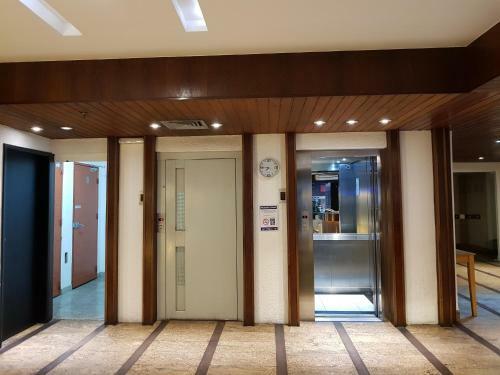 Apartamento Amplo Im�vel Copa Posto 6 - Piscina E Garagem