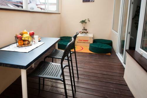 V 12 -terrace + 3 Rooms Apartment Vilnius Old Town