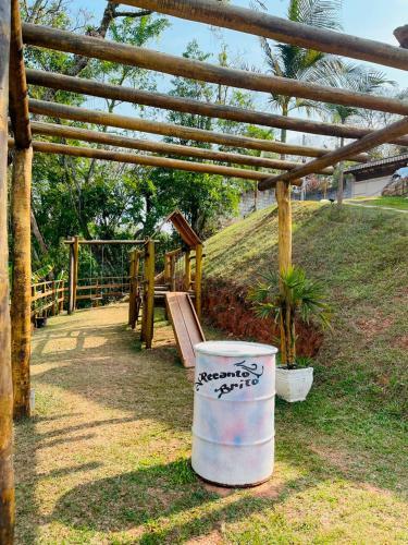 Chacara Com Piscina E Churrasq Em Santa Isabel Sp