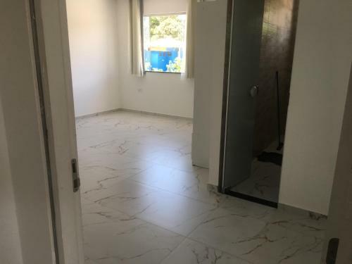 Apartamento Novo Bem Espa�oso E Arejado .