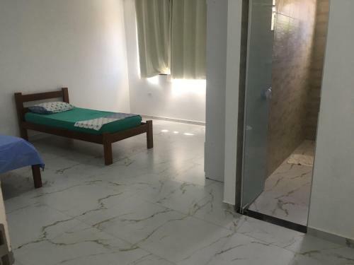 Apartamento Novo Bem Espa�oso E Arejado .