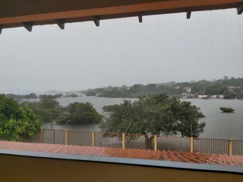 Casa No Lago Jacund�