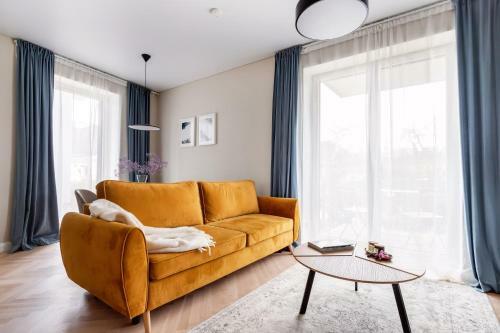 Centrally Located Riverside Apartment