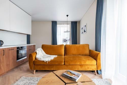 Centrally Located Riverside Apartment