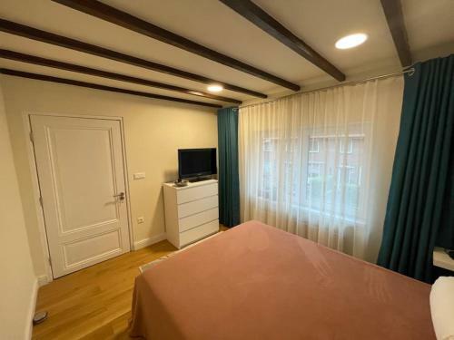 Villa Spacious & Cozy House. 3 Bedrooms, 2.5 Bathrooms