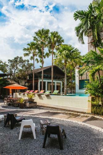 Hotel Paragon Inn