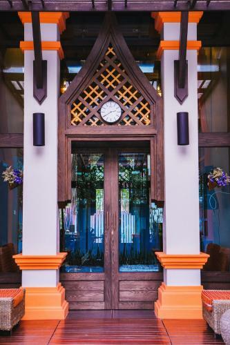 Hotel Paragon Inn