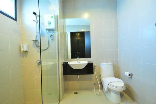 Bs Premier Airport Hotel