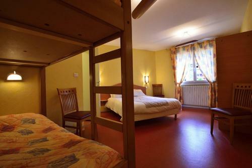 Hotel Logis H�tel Beaus�jour