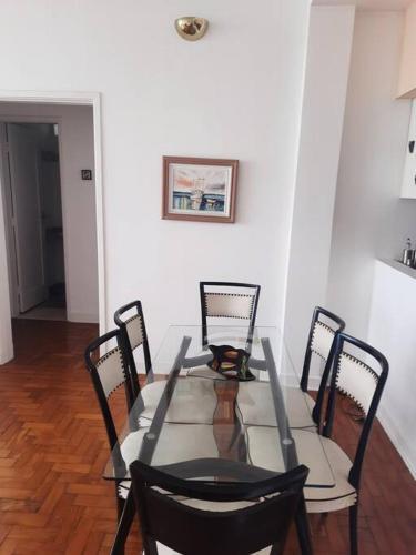 Apartamento Amplo E Charmoso, Frente Ao Mar.
