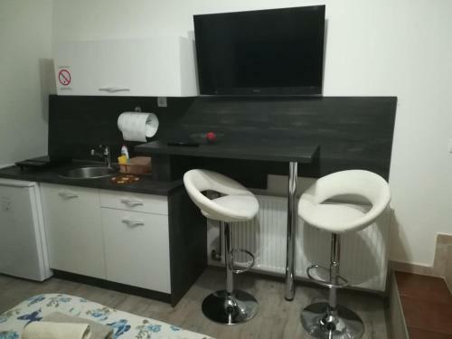 Hostal Preno?i?te Day Holiday