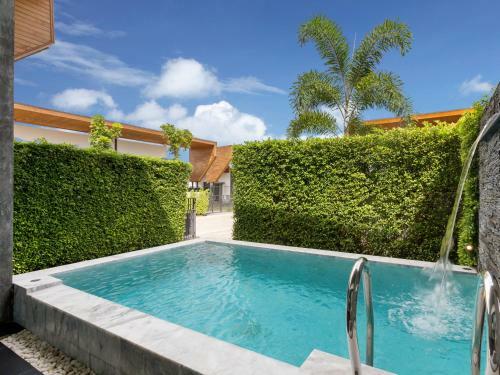 The 8 Pool Villa