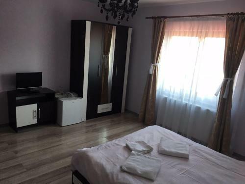 Hostal Pensiunea Crinul Alb
