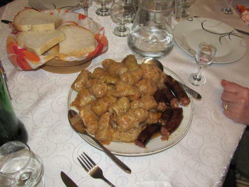 Hostal Pensiunea Crinul Alb