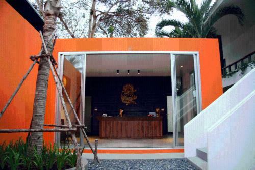 Hotel The Signature Phuket Resort & Restaurant