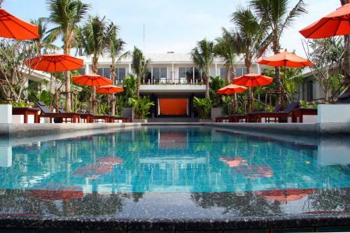 Hotel The Signature Phuket Resort & Restaurant