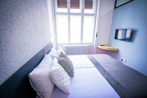 Bed & Breakfast Pb Urban Stay