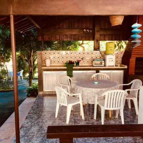 Lindo Chal� Com Piscina E Churrasqueira Em Ita�na