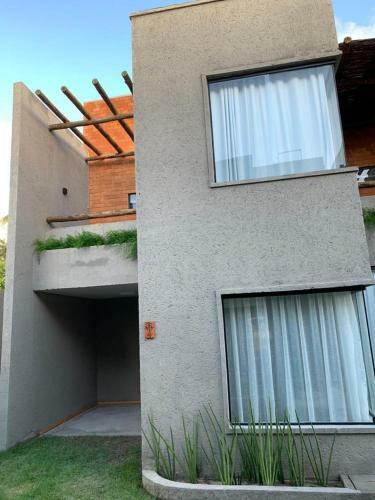 Casa Quatro - Condom�nio Vila Dos Milagres