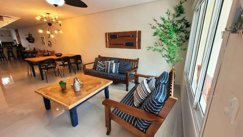 Casa Com Churrasq A 750m Da Praia De Juquehy Sp