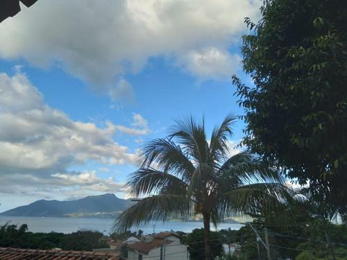 Apartamento Varanda Suspensa Em S�o Sebasti�o.