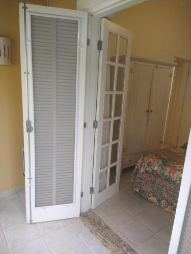 Chal� Aconchegante No Litoral Norte (Barra Do Una)