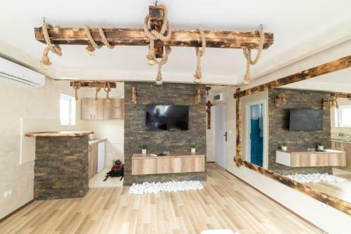 Rustic Luxury Apartment - Valjevo Centre Bid Zone
