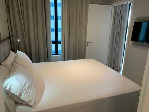 Apartamento Flat Decorado E Equipado - Caminho Das �rvores