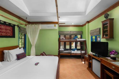 Hotel Lawana Resort