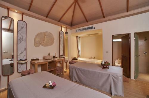 Hotel Bandara Resort & Spa