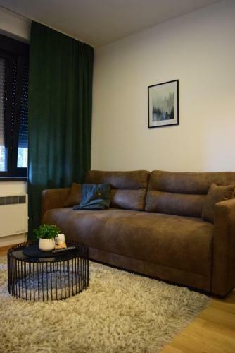 Titova Vila Apartman Ru?a Vetrova
